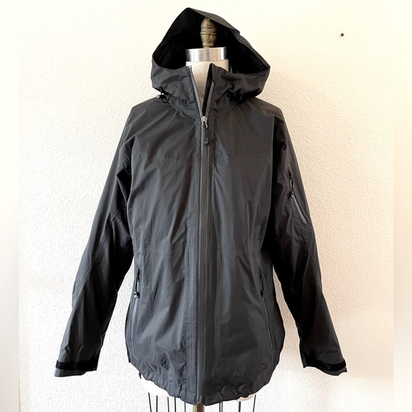 L.L. Bean Woman’s 3 in 1 Waterproof Jacket - Picture 2 of 16